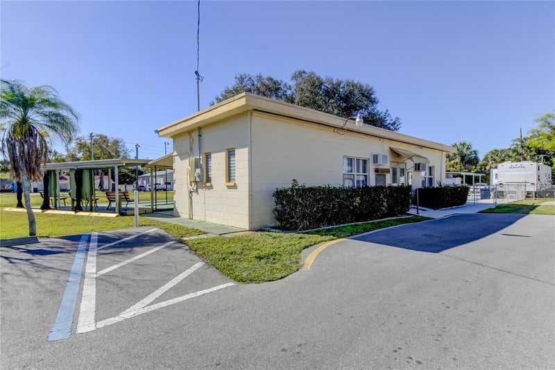 4776 66th Ln #12, St Petersburg, FL 33709