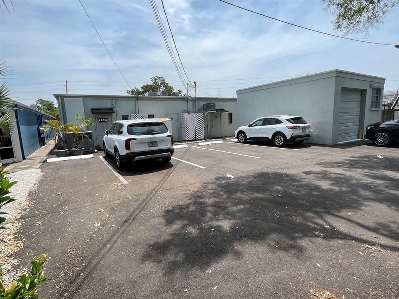 420 Indian Rocks Rd, Belleair Bluffs, FL 33770