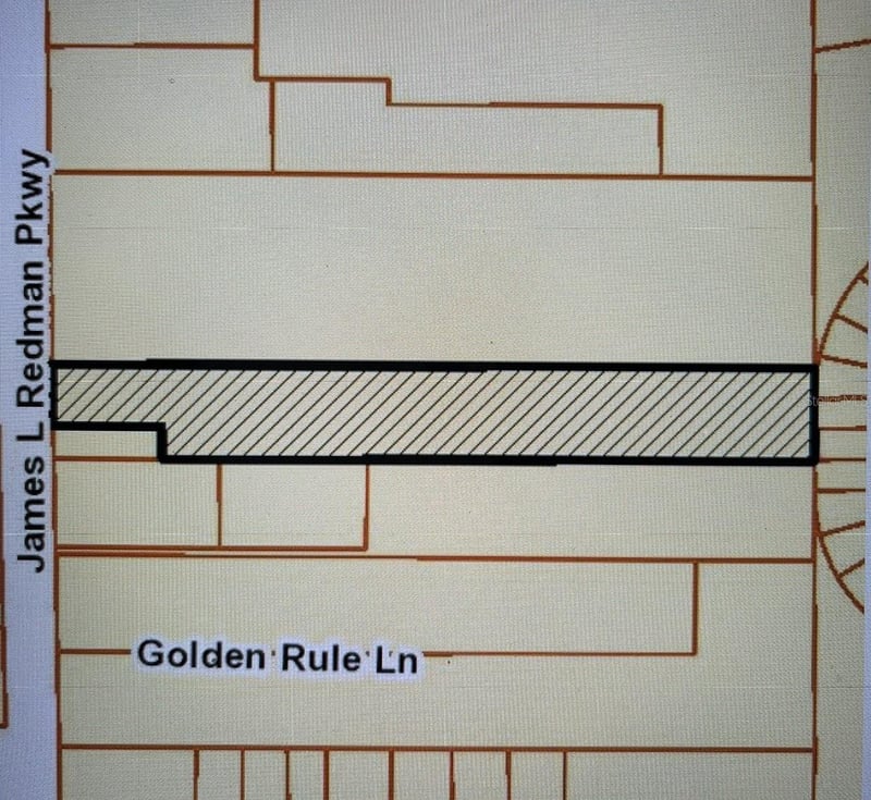 2906 James L Redman Pw, Plant City, FL 33566