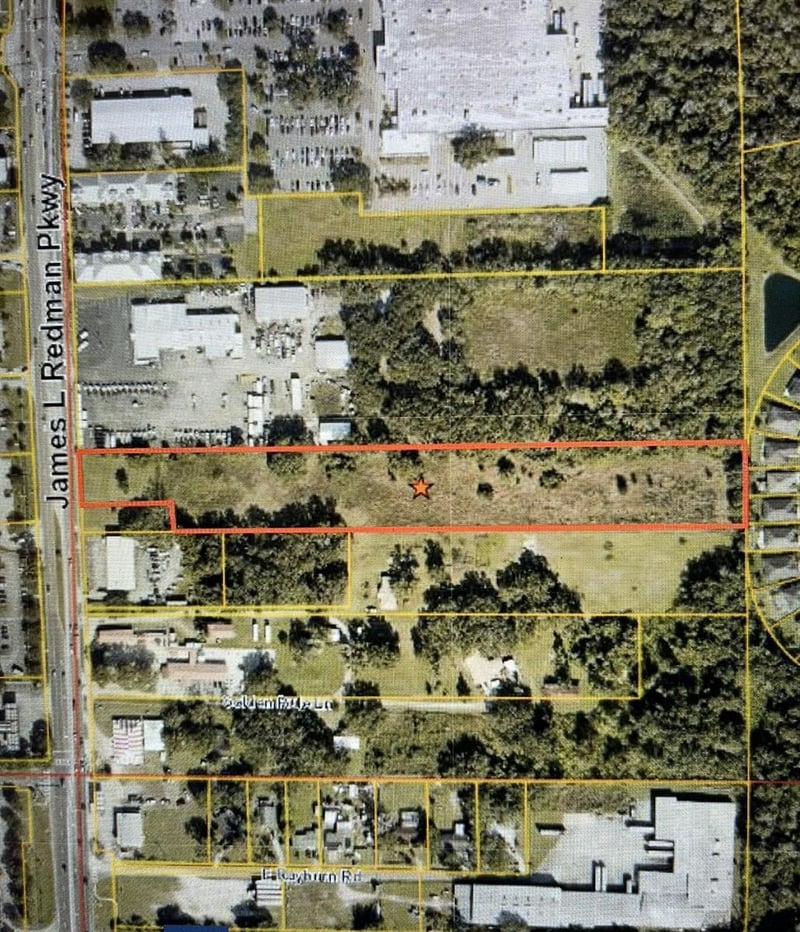 2906 James L Redman Pw, Plant City, FL 33566