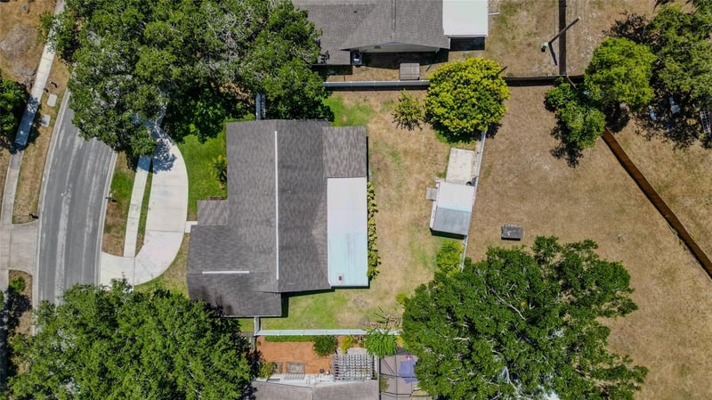 1702 Blind Pond Ave, Lutz, FL 33549