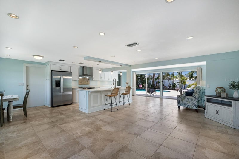 506 69th St, Holmes Beach, FL 34217