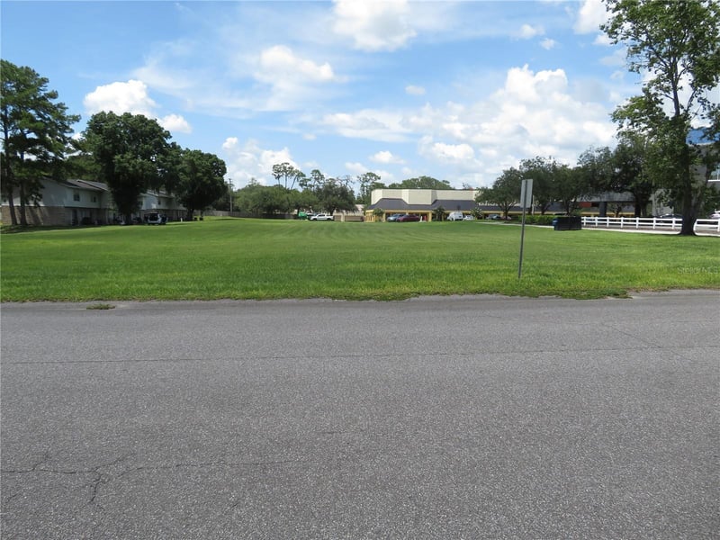 , Dade City, FL 33525