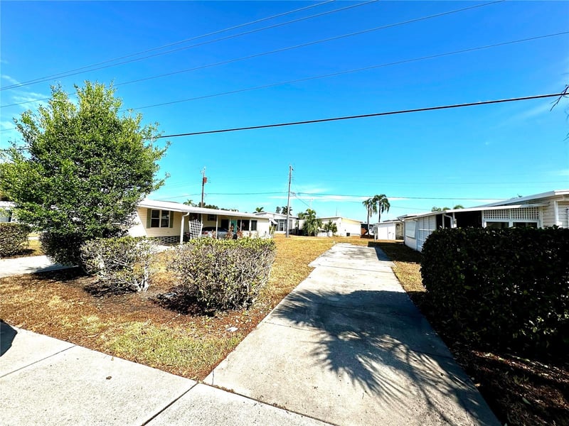 3108 10th St, Palmetto, FL 34221