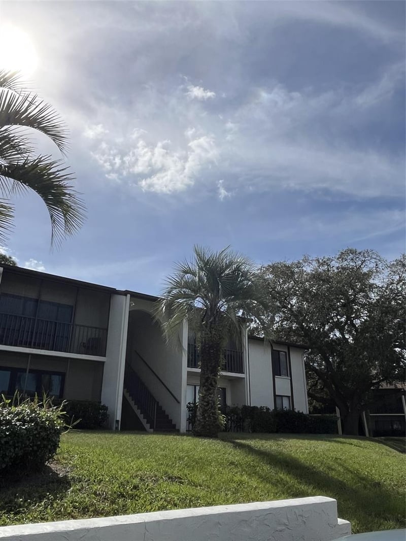 2688 Pine Ridge Way #D1, Palm Harbor, FL 34684