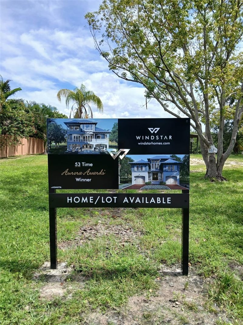 624 Mayo St, Crystal Beach, FL 34681