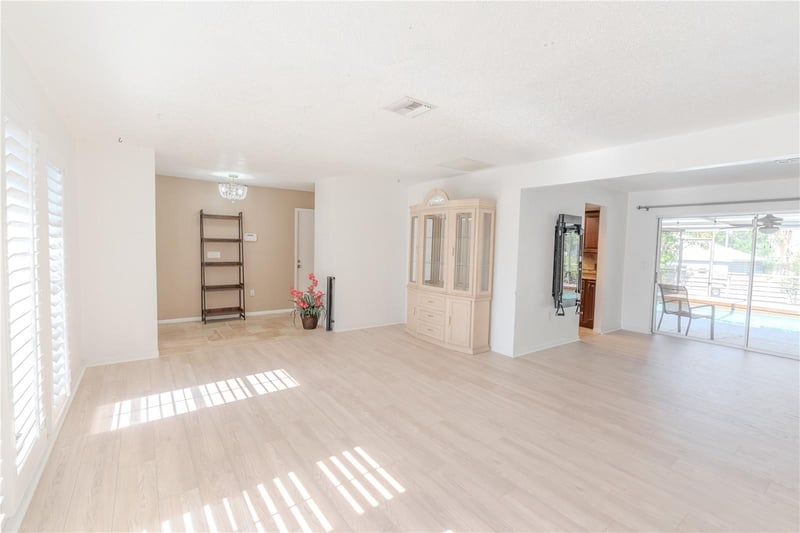117 Hillcrest Dr, Bradenton, FL 34209