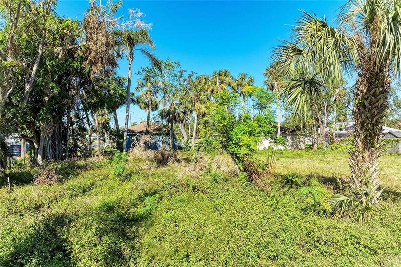 1307 15th St, Bradenton, FL 34208
