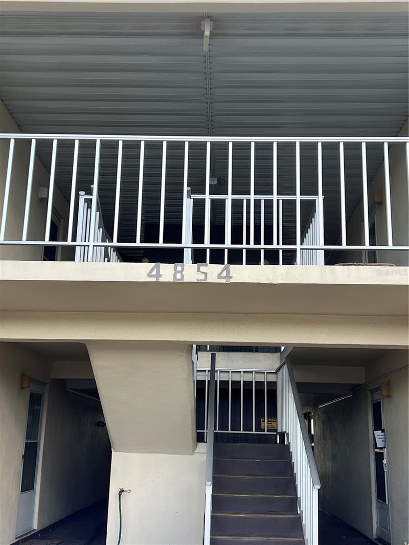 4854 Marine Pw #101, New Port Richey, FL 34652