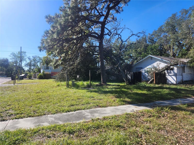 4810 13th Ave, St Petersburg, FL 33711