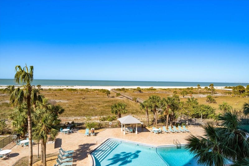 1230 Gulf Blvd #402, Clearwater Beach, FL 33767