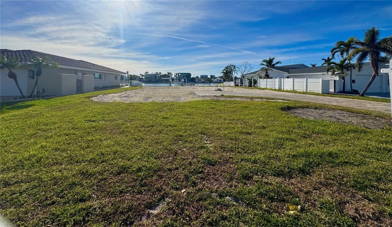 7874 9th Ave, St Petersburg, FL 33707