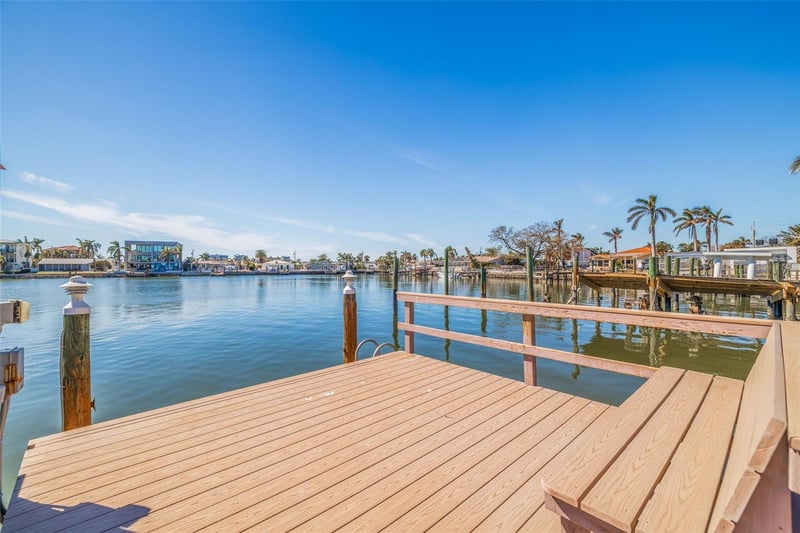 7874 9th Ave, St Petersburg, FL 33707