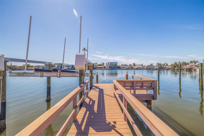 7874 9th Ave, St Petersburg, FL 33707