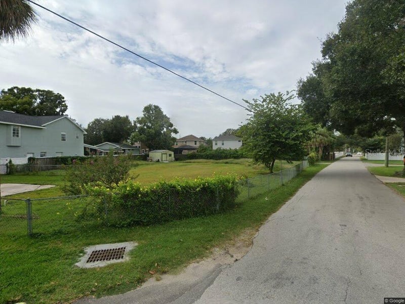 5801 2nd St, Tampa, FL 33611