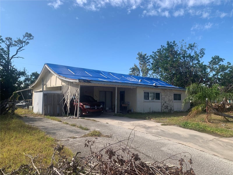 3120 Smith Ave, Bradenton, FL 34207