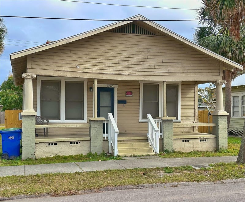 2005 25th St, Tampa, FL 33605