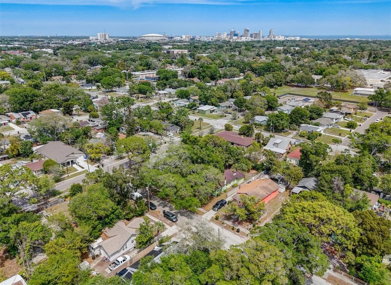 1743 Yale St, St Petersburg, FL 33712