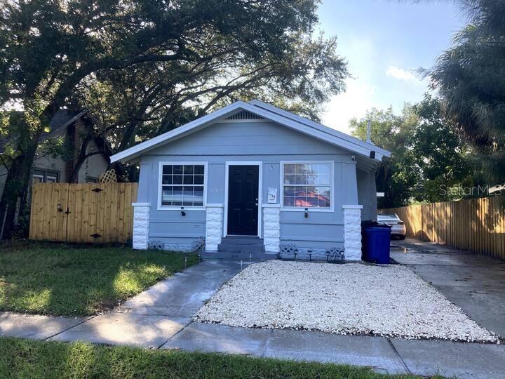 1743 Yale St, St Petersburg, FL 33712