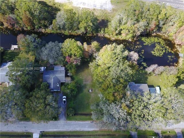 11123 Lake Shore Dr, Land O Lakes, FL 34637