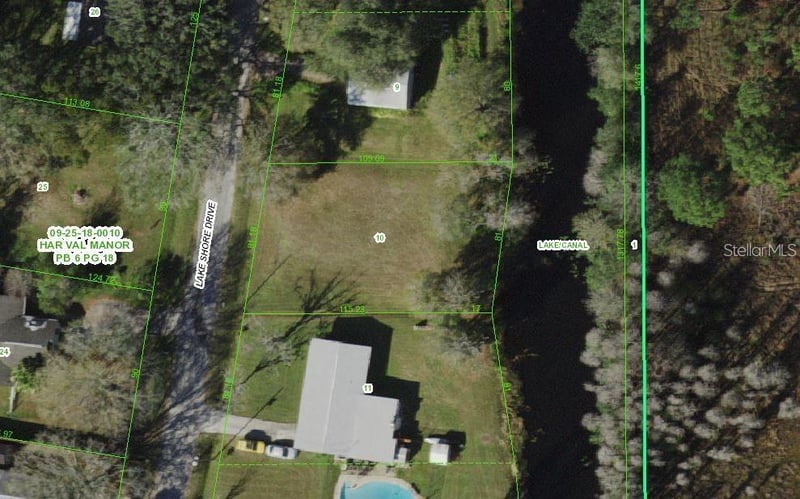11124 Lake Shore Dr, Land O Lakes, FL 34637