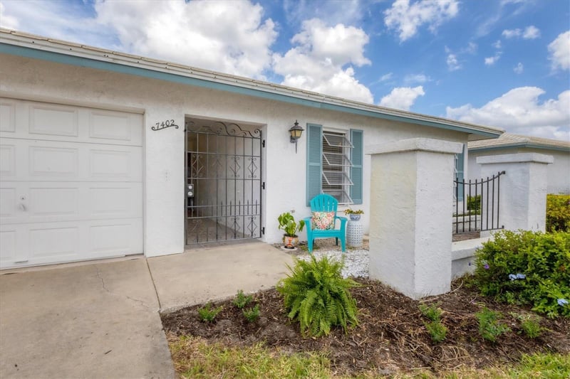 7402 8th Ave, Bradenton, FL 34209