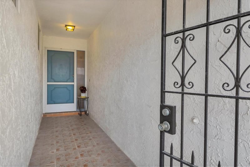 7402 8th Ave, Bradenton, FL 34209