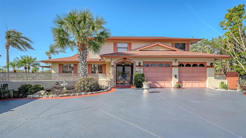 1444 Ridgewood Ln, Sarasota, FL 34231