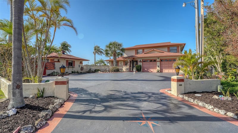 1444 Ridgewood Ln, Sarasota, FL 34231