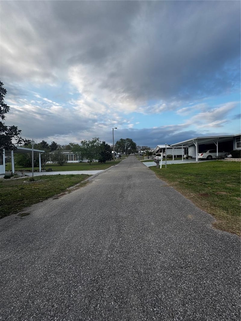 10024 Wellington Ave, Dade City, FL 33525