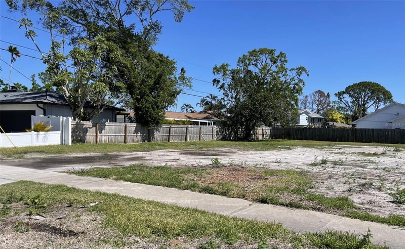 Bayou Grande Blvd, St Petersburg, FL 33703