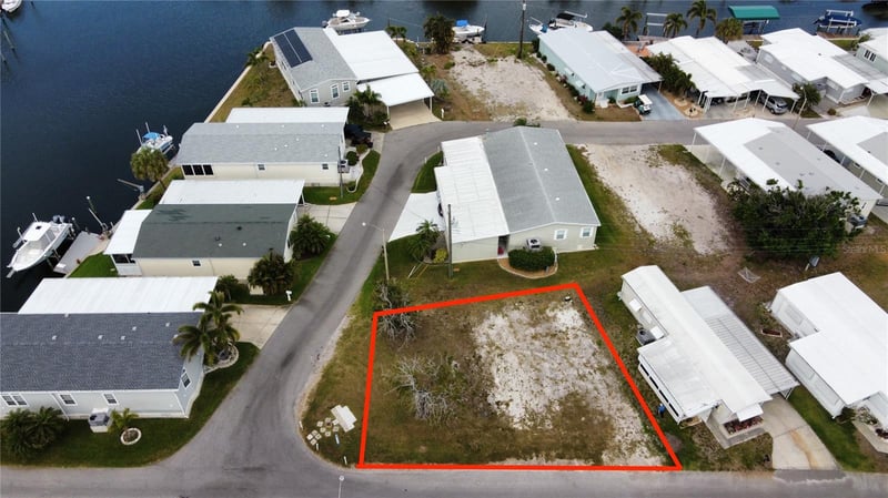 269 Jamaica Dr, Palmetto, FL 34221
