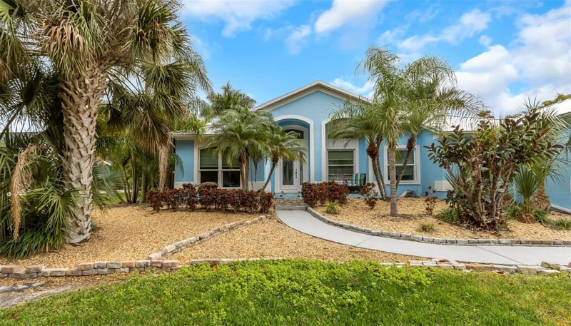 424 Island Cay Way, Apollo Beach, FL 33572