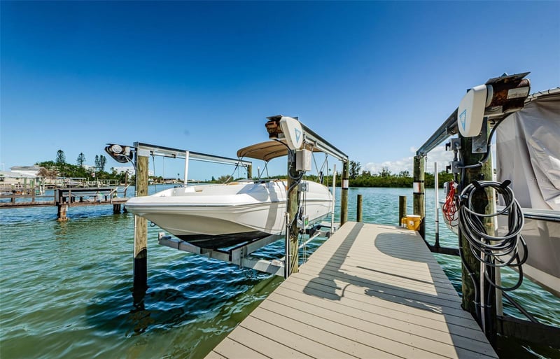 18201 Gulf Blvd #201, Redington Shores, FL 33708