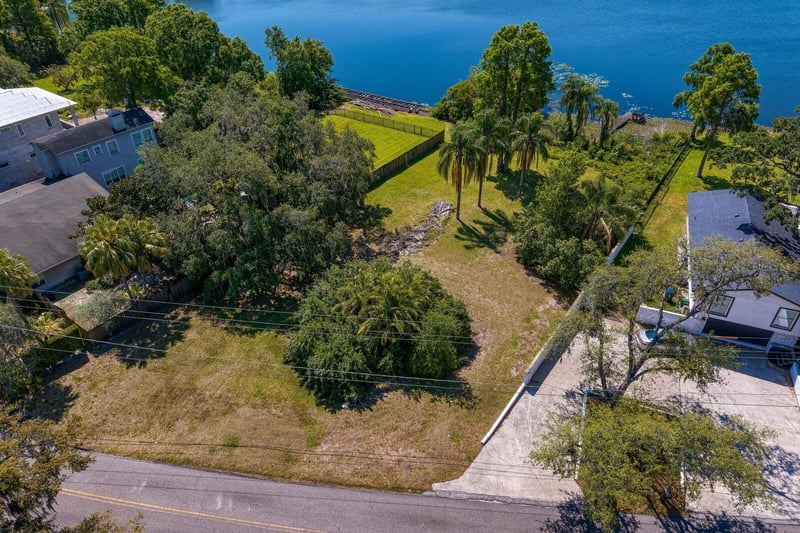 4607 River Hills Dr, Tampa, FL 33617