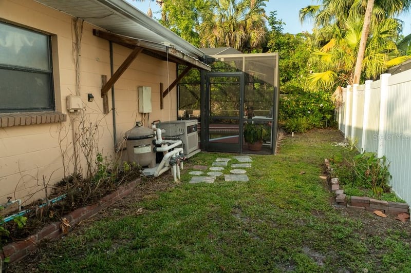 631 Luzon Ave, Tampa, FL 33606