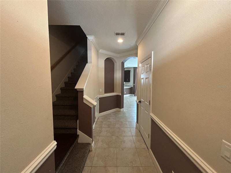 403 Tuscan Ln, Oldsmar, FL 34677