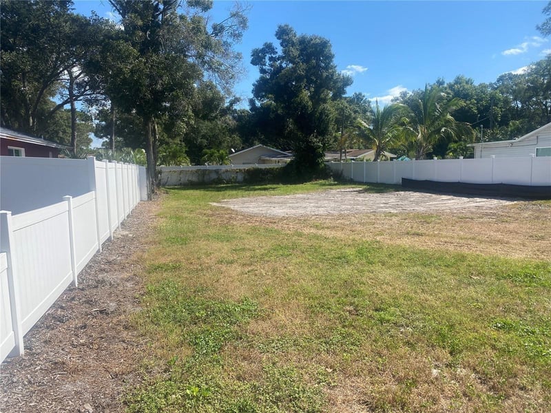 15421 58th St, Clearwater, FL 33760