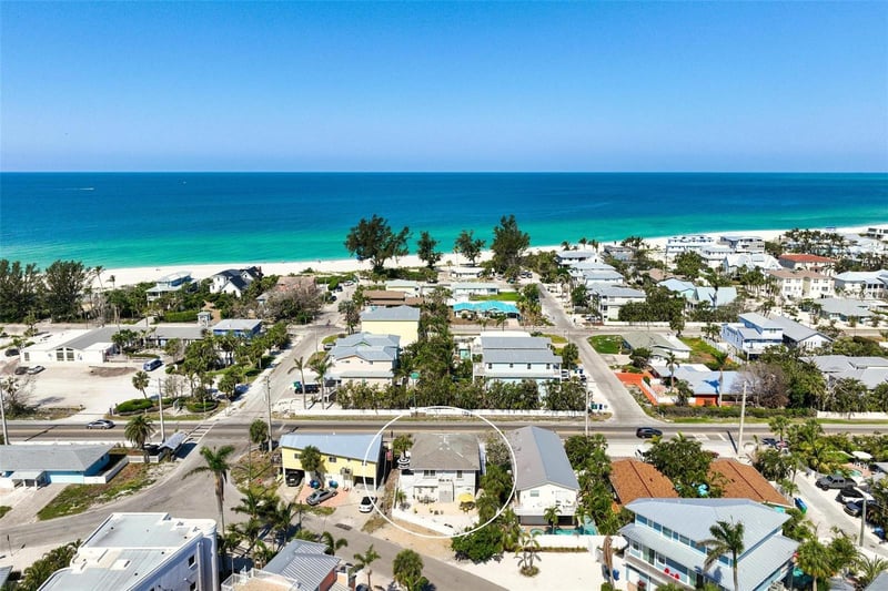 4503 Gulf Dr #A&B, Holmes Beach, FL 34217