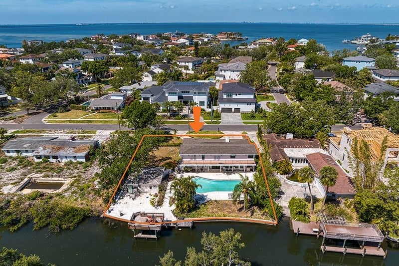 2614 Dundee St, Tampa, FL 33629