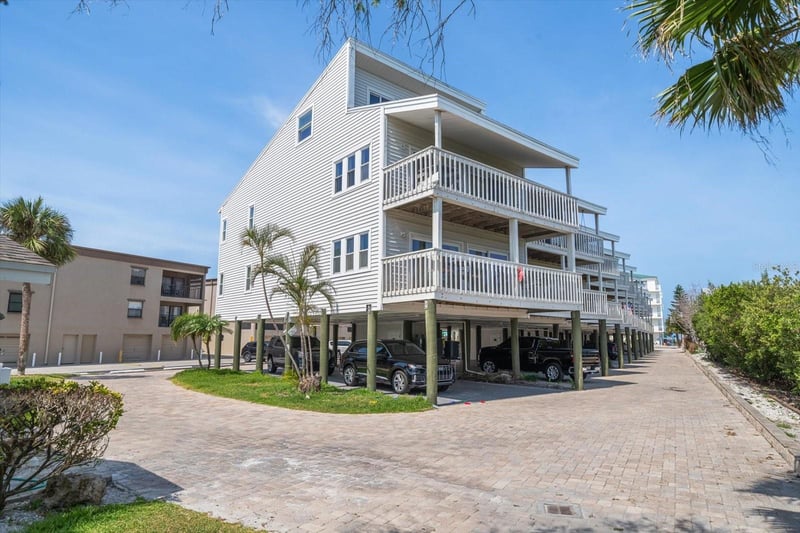 19727 Gulf Blvd #210, Indian Shores, FL 33785