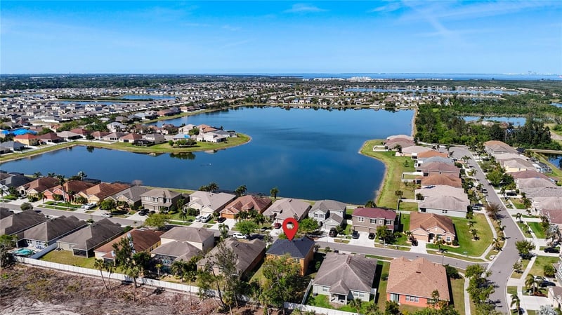 1401 Parker Den Dr, Ruskin, FL 33570