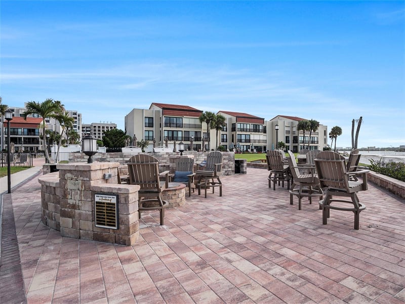 830 Gulfview Blvd #102, Clearwater Beach, FL 33767