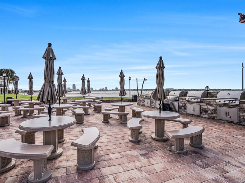 830 Gulfview Blvd #102, Clearwater Beach, FL 33767