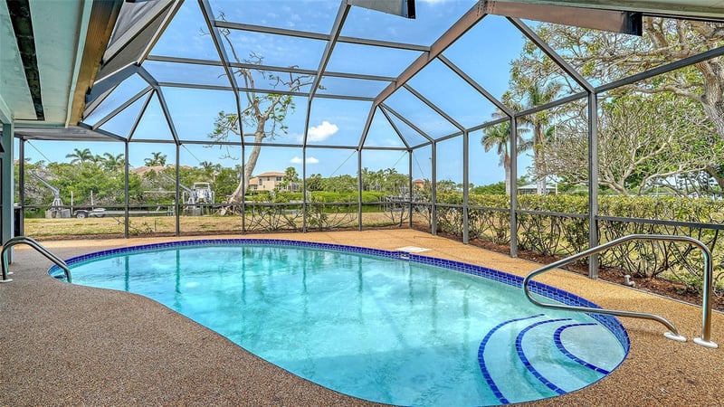 4361 Pompano Ln, Palmetto, FL 34221