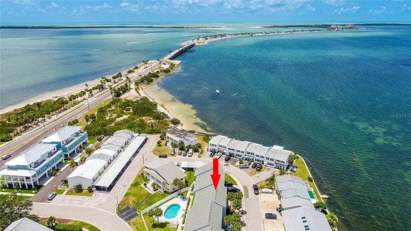 2643 St Josephs Dr, Dunedin, FL 34698