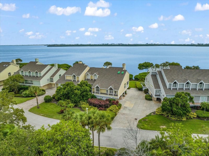 76 Tidy Island Blvd, Bradenton, FL 34210