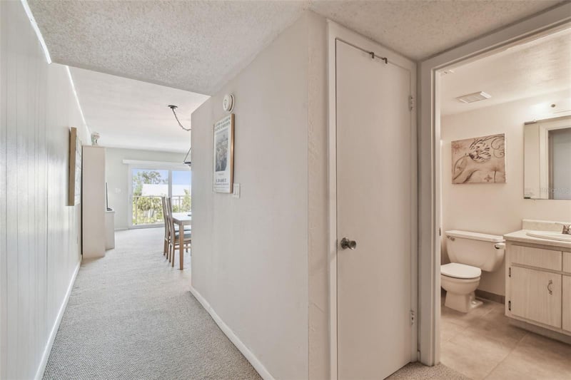200 1st Ave #406, St Pete Beach, FL 33706