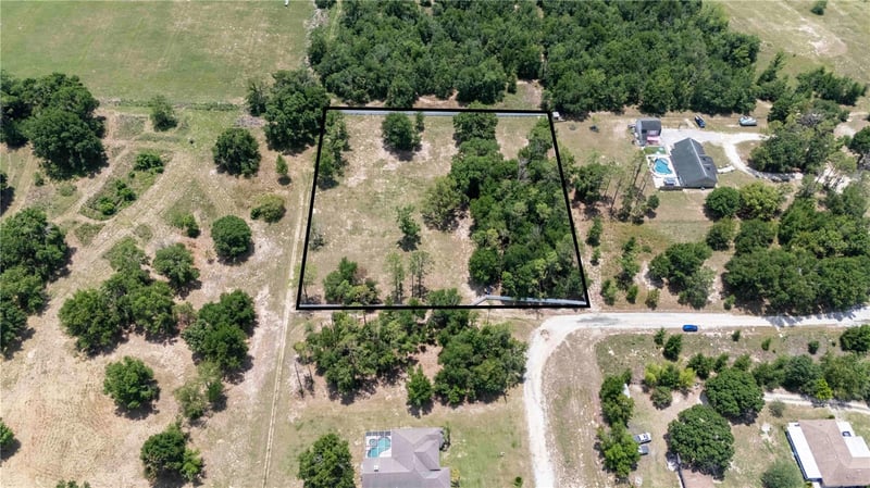 9630 Nelson Rd, Dade City, FL 33525