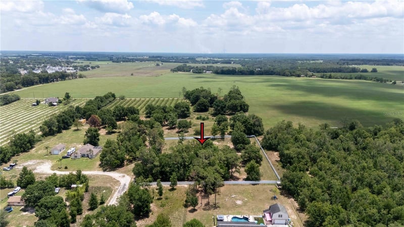 9630 Nelson Rd, Dade City, FL 33525